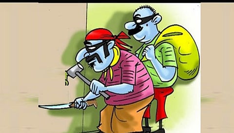 கடையம் அருகே பெட்டிக்கடையை உடைத்து கொள்ளை