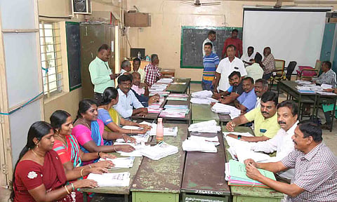 கூட்டத்தில் பங்கேற்றவர்கள். 