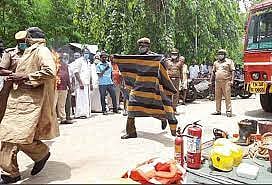 தீயணைப்பு துறையினர் பாதுகாப்பு ஒத்திகை