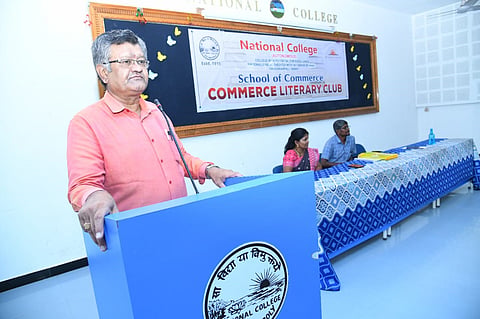 திருச்சி தேசியகல்லூரியில் வணிகவியல் இலக்கிய மன்றம் தொடக்க விழா