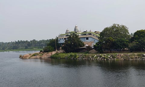 நல்லநாயகி உடனருள் நட்டாற்றீஸ்வரர் திருக்கோவில்