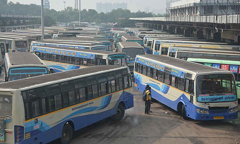 திருவண்ணாமலை மகா தீப விழாவுக்கு 2692 சிறப்பு பஸ்கள் இயக்கம்- 12 ஆயிரம் போலீசார் பாதுகாப்பு