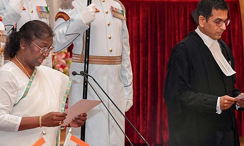 தலைமை நீதிபதி டி.ஒய்.சந்திரசூட் பதவியேற்பு