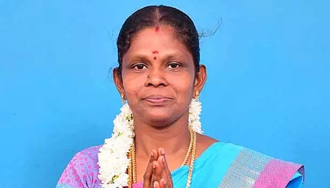 சேர்மன் காவேரி சீனித்துரை