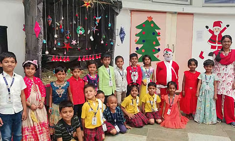 யங் இண்டியா பப்ளிக் பள்ளியில் கிறிஸ்துமஸ் தினவிழா கொண்டாடடப்பட்ட காட்சி. 