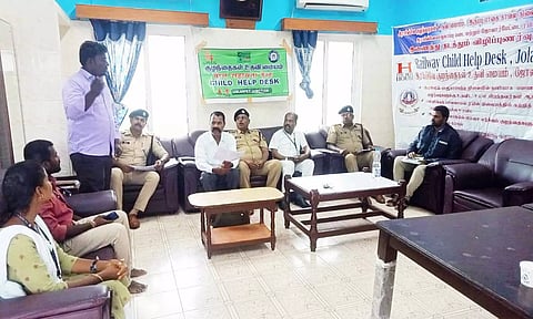 ஜோலார்பேட்டை ரெயில் நிலையத்தில் தவித்த 150 குழந்தைகள் மீட்பு