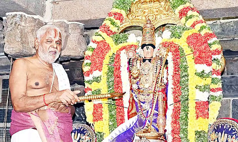 சாரங்கபாணி கோவிலில் வைகுண்ட ஏகாதசியை முன்னிட்டு சிறப்பு வழிபாடு.