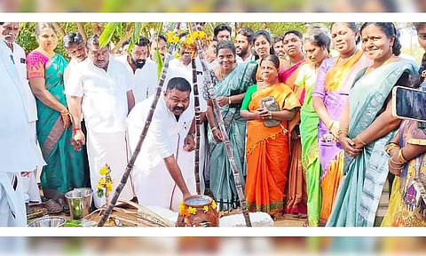 சமத்துவ பொங்கல் விழாவில் ராஜா எம்.எல்.ஏ. கலந்துகொண்டார்.