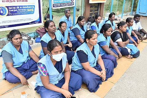 2-வது நாளாக தூய்மை பணியாளர்கள் காத்திருப்பு போராட்டம்