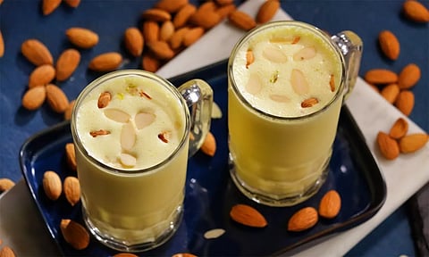 பாதாம் மட்டும் போதும் மில்க் ஷேக் செய்யலாம்...