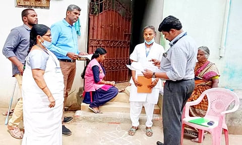 முல்லை கிராமத்தில் மக்களை தேடி மருத்துவம்