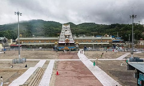 திருப்பதி கோவிலில் பவுர்ணமி கருட சேவை 5-ந்தேதி நடக்கிறது