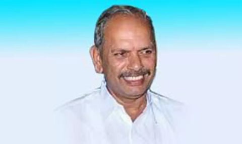 தென்காசி மாவட்டத்தில் இருந்து கேரளாவுக்கு கனிமவளங்கள் கொண்டு செல்லப்படுவதை தடுக்க நடவடிக்கை எடுக்க வேண்டும் - முதல்-அமைச்சருக்கு, முன்னாள் எம்.எல்.ஏ. கோரிக்கை