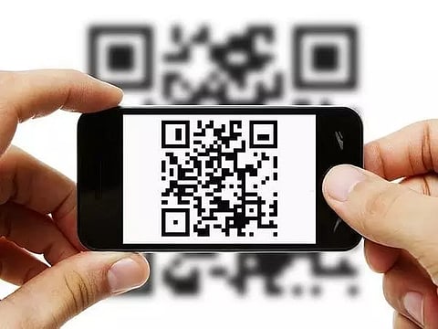 சாலையோர வியாபாரிகளுக்கு பணம் பரிவர்த்தனை செய்ய 'க்யூ ஆர் கோடு'