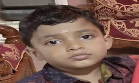 பள்ளி மாணவன் சூரியநாத்