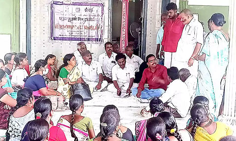 பரசலூர் ஊராட்சியில் கிராம சபா கூட்டம்.