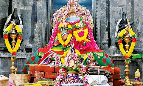 கும்பகோணம் ஆதிகும்பேஸ்வரர் கோவிலில் பாலாலய சிறப்பு யாகம்