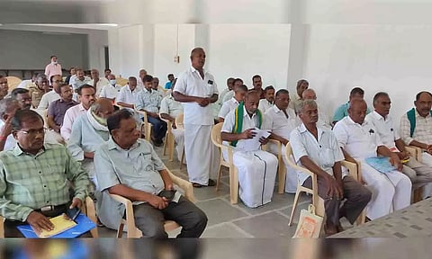  கூட்டத்தில் கலந்து கொண்டவர்கள் .