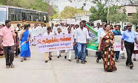 விழிப்புணர்வு பேரணி நடந்தது.