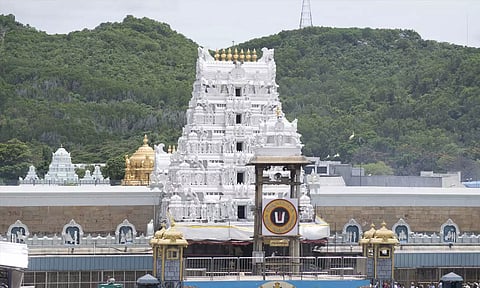 தரிசன டிக்கெட் இல்லாத பக்தர்கள் திருப்பதிக்கு வர வேண்டாம்- தேவஸ்தான அதிகாரிகள் வேண்டுகோள்