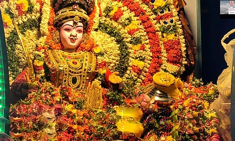 சமயபுரம் மாரியம்மன் கோவில் பூச்சொரிதல் விழா நிறைவு