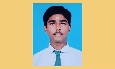 கவியரசு.