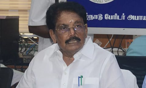கடலுக்குள் மீனவர்கள் செல்ல வேண்டாம்- அமைச்சர் சாத்தூர் ராமச்சந்திரன் எச்சரிக்கை