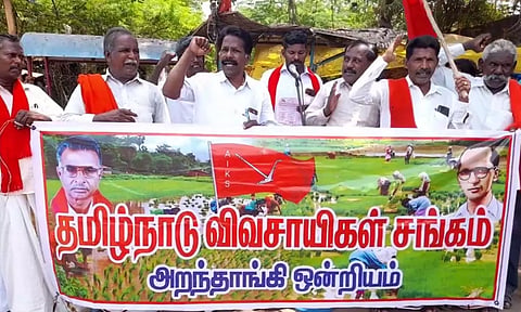 அறந்தாங்கியில் தமிழ்நாடு விவசாயிகள் சங்கத்தினர் ஆர்பாட்டம்