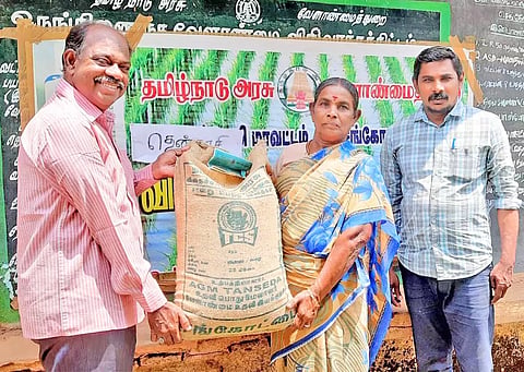 செங்கோட்டையில் நெல் விதை மானியத்தில் விநியோகம்
