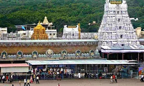 திருப்பதி ஏழுமலையான் கோவிலில் சாமி தரிசனத்துக்கு 24 மணி நேரமாகிறது