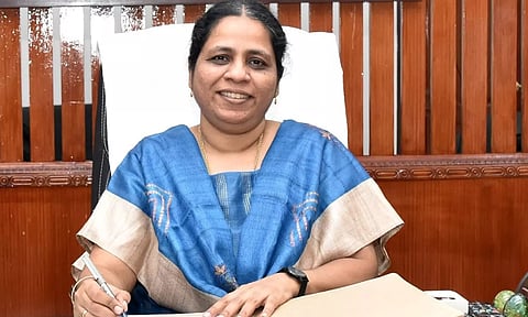 அரியலூரில் வளர்ச்சித்திட்ட பணிகளை கலெக்டர் ஆய்வு