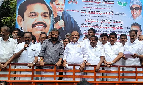 6 அமாவாசையுடன் தி.மு.க., ஆட்சி காணாமல் போய் விடும்- பொள்ளாச்சி ஜெயராமன்