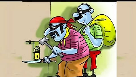 தூத்துக்குடியில் மின்வாரிய அதிகாரி வீட்டில் 10 பவுன் நகை- பணம் கொள்ளை