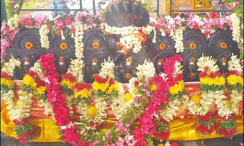 பேசும் கன்னிமார் கோவிலில் சிறப்பு பூஜை