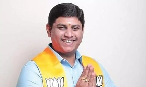 பா.ஜ.க. எம்.எல்.ஏ. மகனின் ரூ.100 கோடி மதிப்பிலான பத்திரப்பதிவு ரத்து