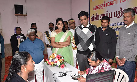 நீலகிரி மாவட்டத்தில் கலைஞர் மகளிர் உரிமை தொகை திட்ட விண்ணப்பங்கள் 204 முகாம்களில் பதிவு
