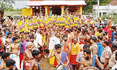 முப்பந்தல் ஆலமூடு அம்மன் கோவிலில் பால்குட ஊர்வலம்: திரளான பக்தர்கள் பங்கேற்பு