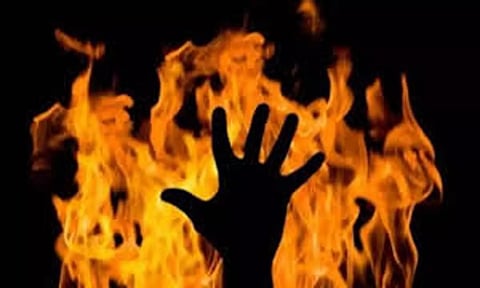 தீ விபத்தில் உடல் கருகி இளம்பெண் பலி