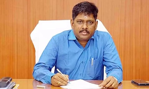 கலெக்டர் கிறிஸ்துராஜ் அவர்களின் படம்.