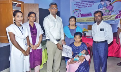 வடிவீஸ்வரம் தொடக்கப்பள்ளியில் விடுபட்ட குழந்தைகளுக்கு சொட்டு மருந்து முகாம்