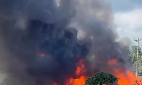 அமெரிக்காவில் வீட்டில் வெடி விபத்து- 5 பேர் கருகி பலி
