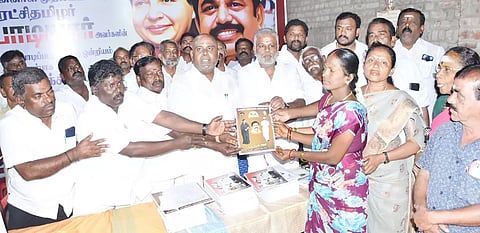 பூத் கமிட்டி கூட்டத்தில் ஆர்.பி.உதயகுமார் கலந்து கொண்டார்.
