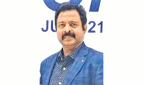 பெண்ணின் துண்டான கை கட்டை விரலை பொருத்தி மார்த்தாண்டம் ஐசக் மருத்துவமனை டாக்டர்கள் சாதனை