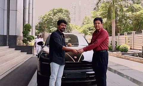 ஜெயிலர் வெற்றி - இயக்குனர் நெல்சனுக்கு ஸ்போர்ட்ஸ் கார் பரிசளித்த கலாநிதி மாறன்