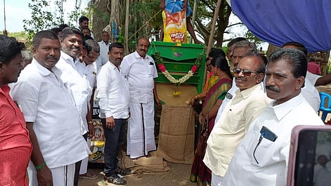அனக்காவூர் ஒன்றியம் வாச்சனூர் கிராமத்தில் நேரடி நெல் கொள்முதல் நிலையம்
