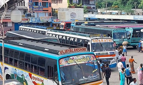 வேலூர்-திருப்பதி பஸ் போக்குவரத்து 6 மணி நேரத்துக்கு பிறகு தொடங்கியது