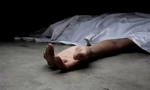 கட்டிடத்தில் இருந்து தவறி விழுந்து தொழிலாளி பலி