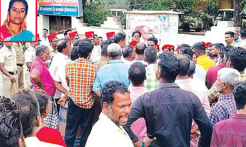 கொடுத்த கடனை திரும்ப தராததால் விரக்தி: போலீஸ் நிலையத்தில் தீக்குளித்து பெண் மரணம்