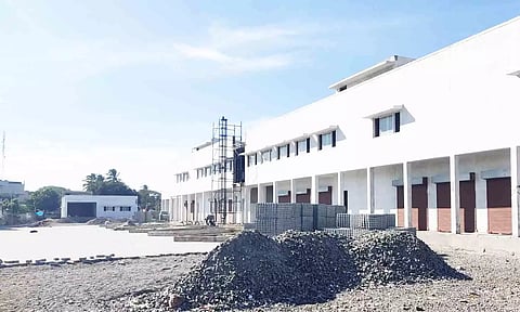 பயன்பாட்டுக்கு வரும் நிலையில் உள்ள பேருந்து நிலையத்தின் காட்சி.
