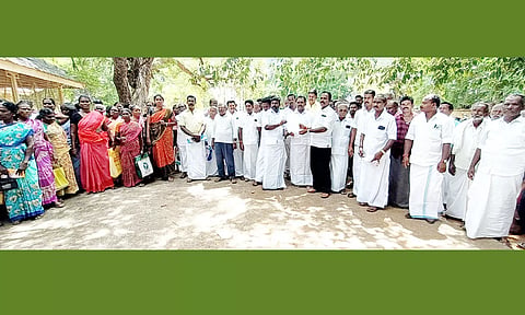 கண்ணங்குடி ஒன்றிய விவசாயிகளுக்கு வறட்சி நிவாரணம் வழங்க கோரி மனு